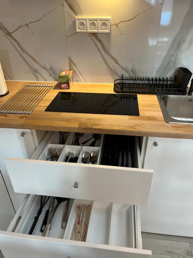Apartment Golden Prague 78 Вестец Экстерьер фото