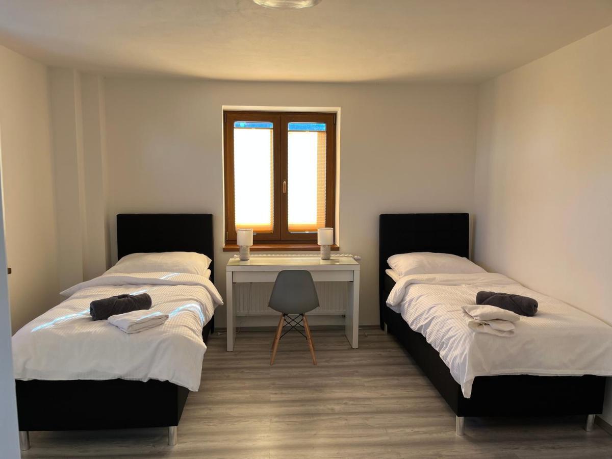 Apartment Golden Prague 78 Вестец Экстерьер фото