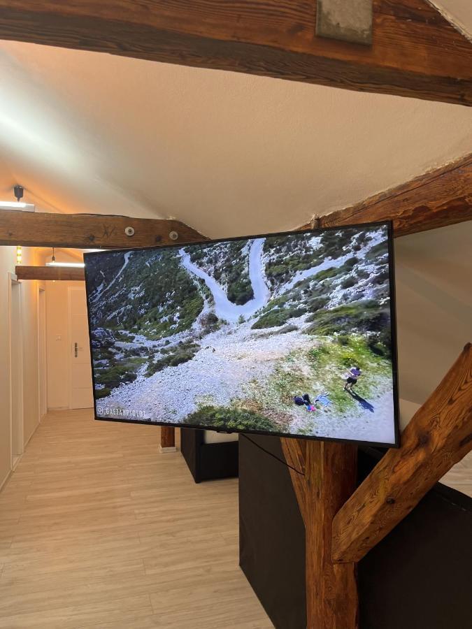 Apartment Golden Prague 78 Вестец Экстерьер фото