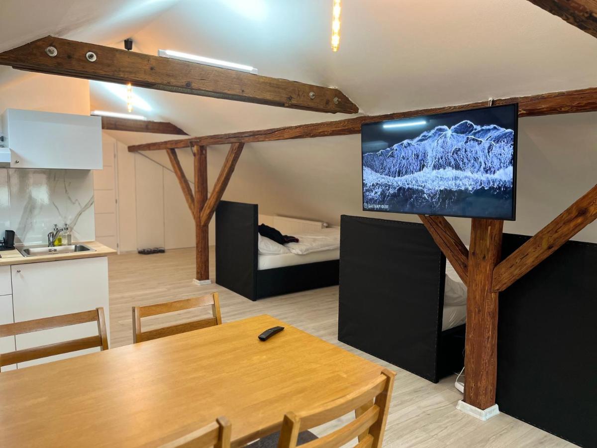 Apartment Golden Prague 78 Вестец Экстерьер фото