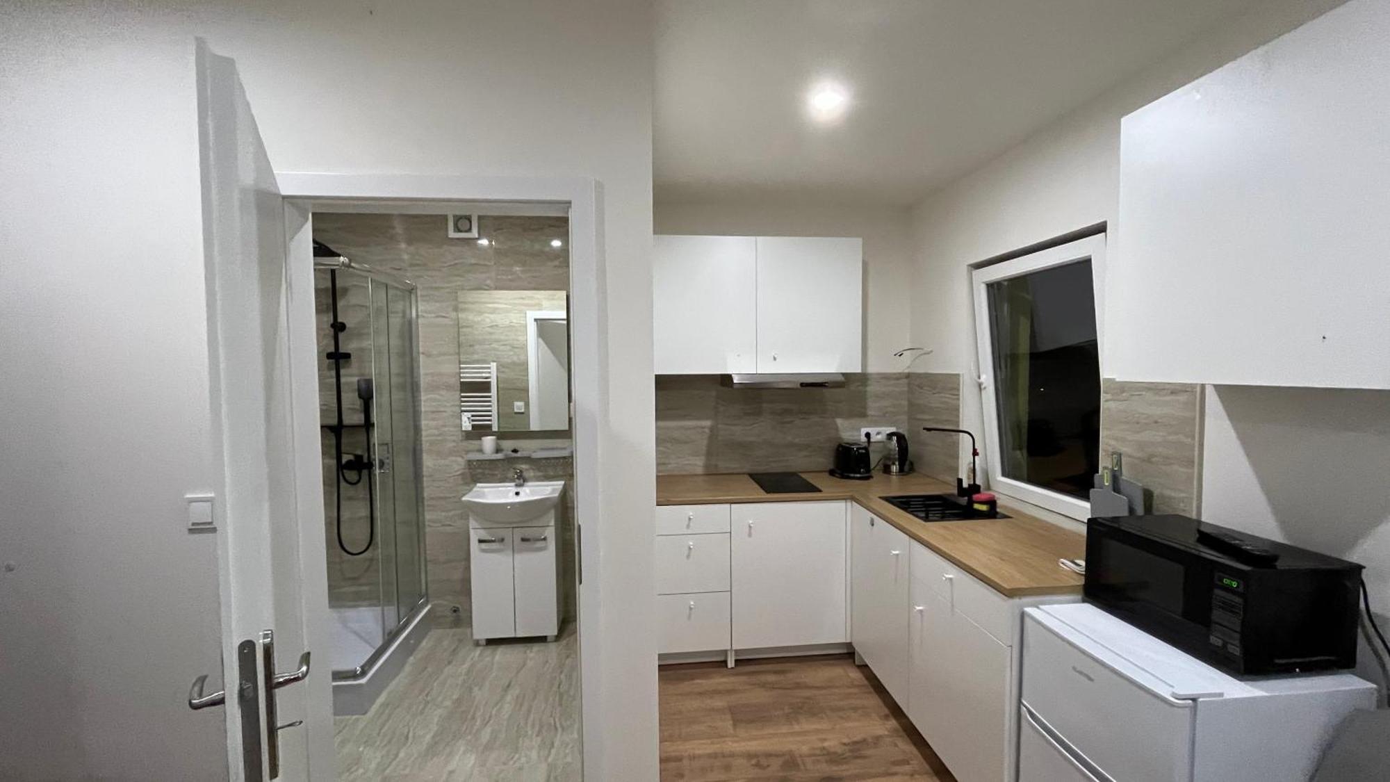 Apartment Golden Prague 78 Вестец Экстерьер фото